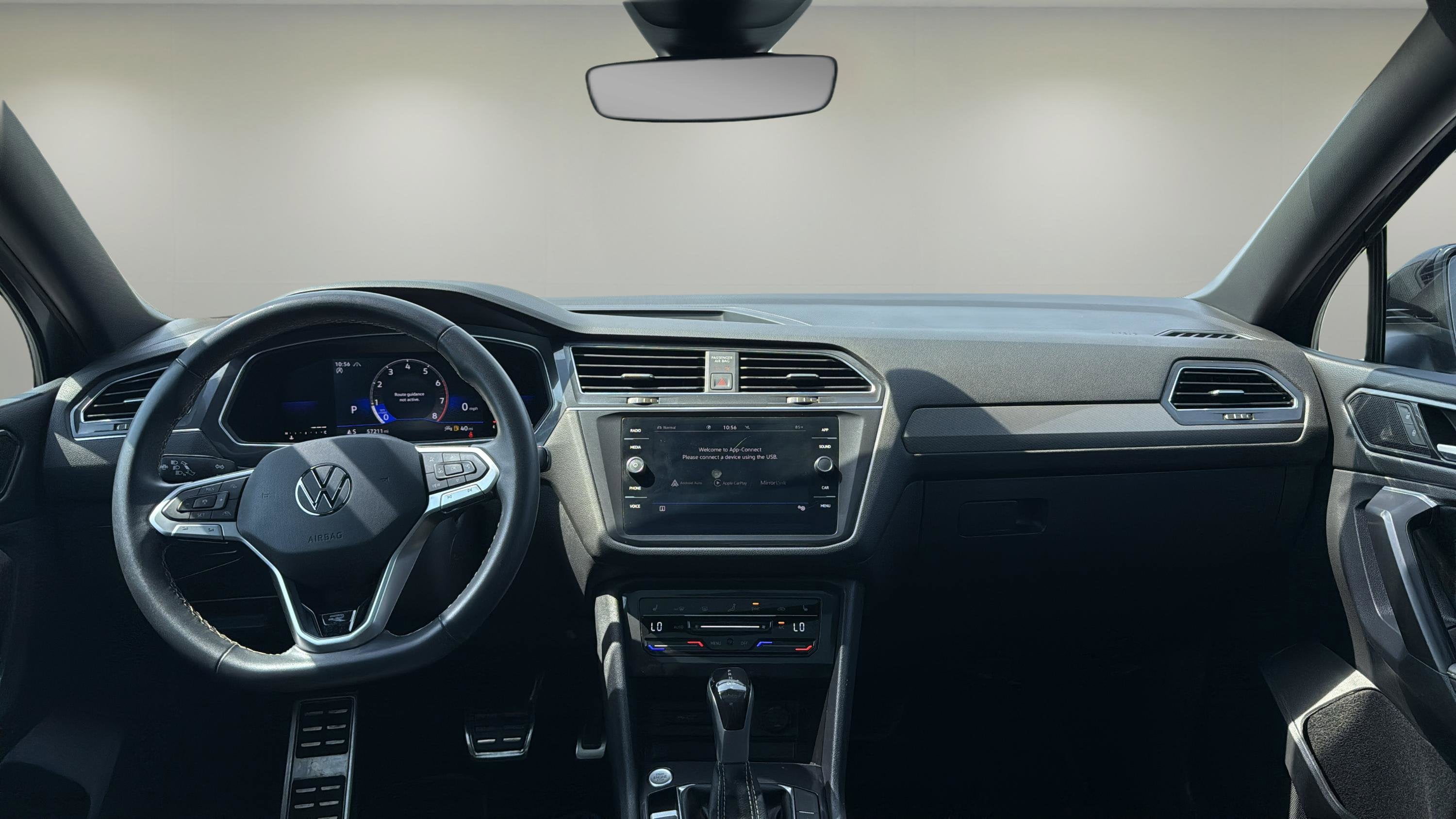 2023 Volkswagen Tiguan SE R-Line Black