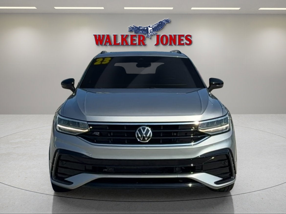 2023 Volkswagen Tiguan SE R-Line Black