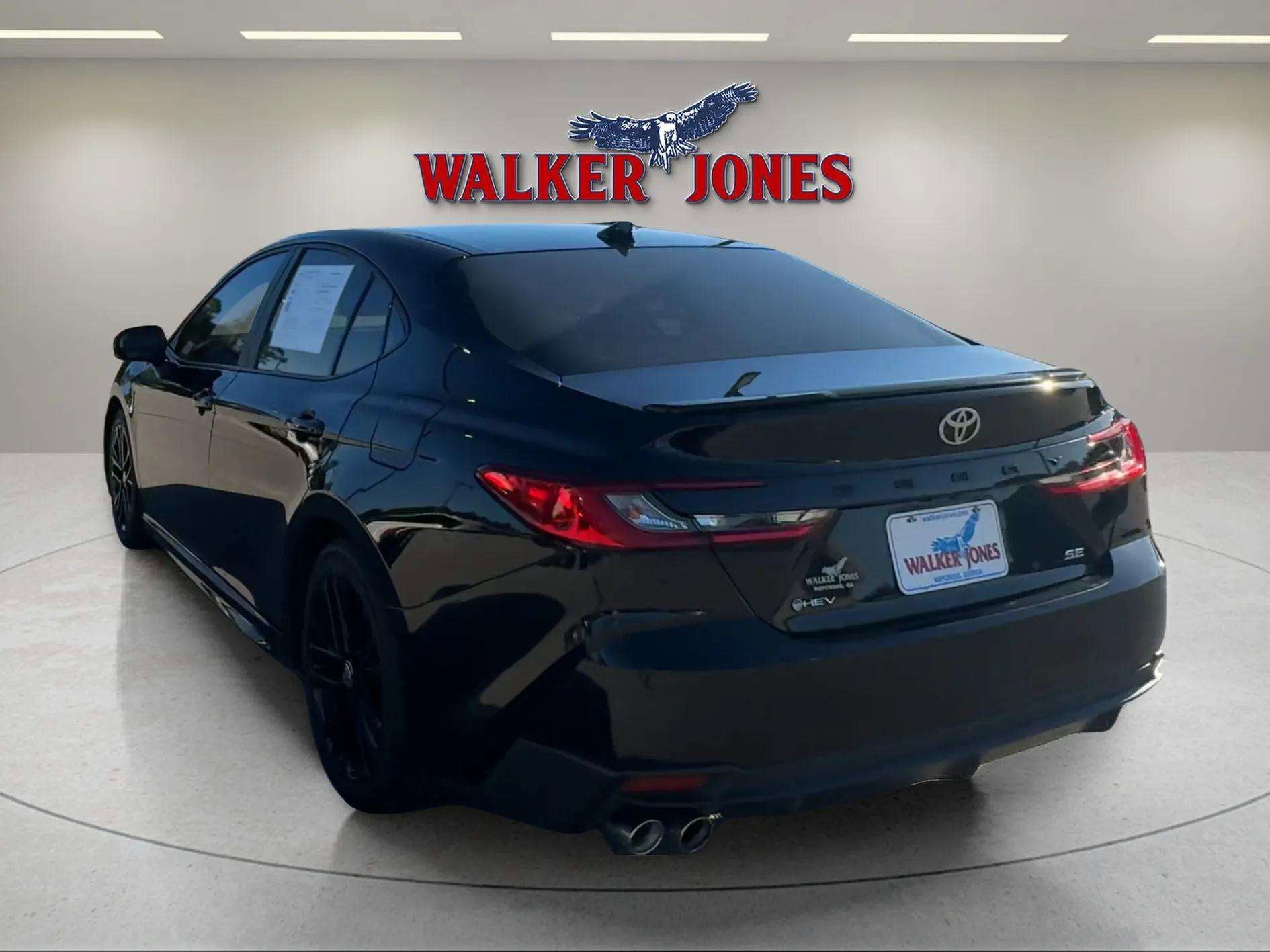 2025 Toyota Camry SEDAN