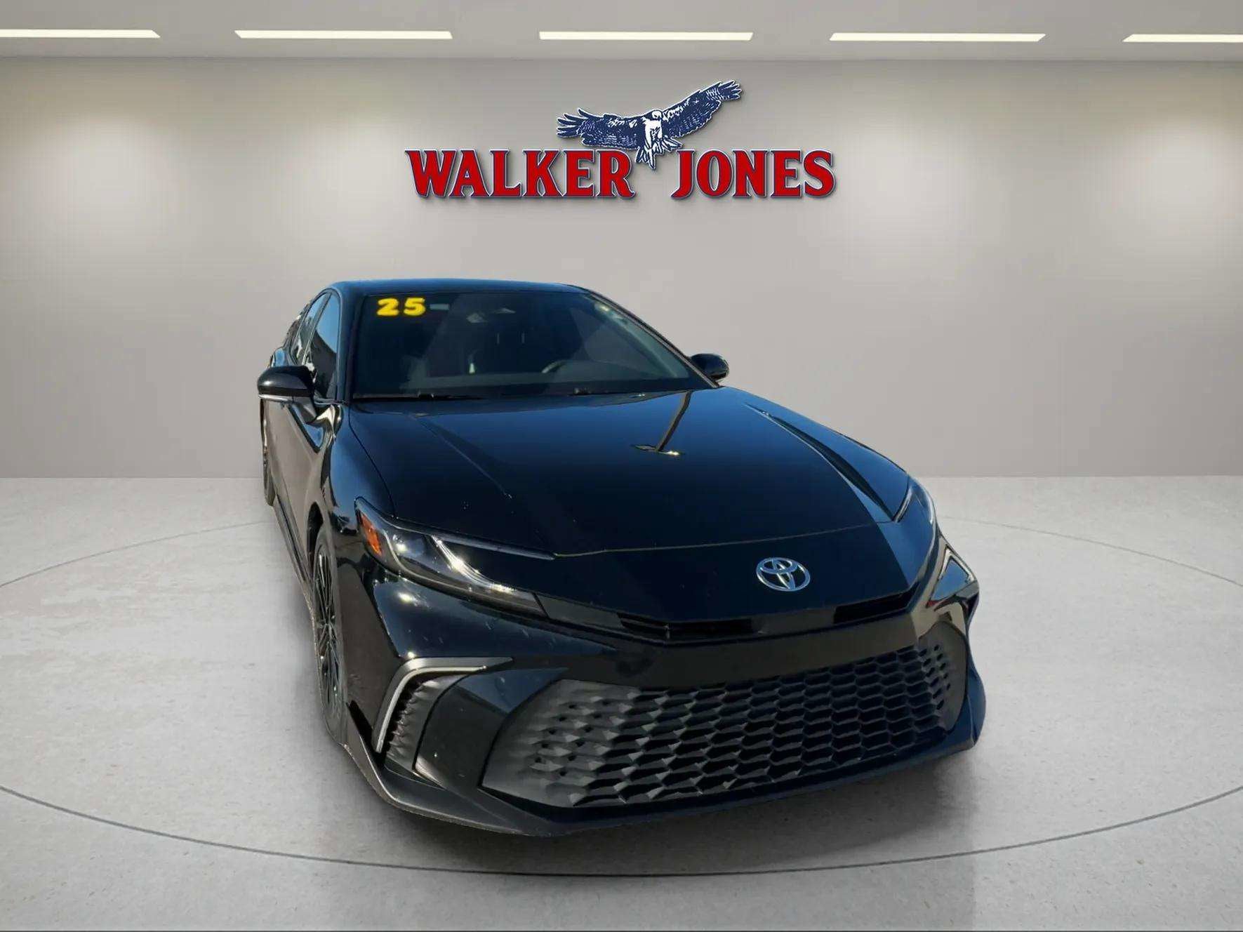 2025 Toyota Camry SEDAN