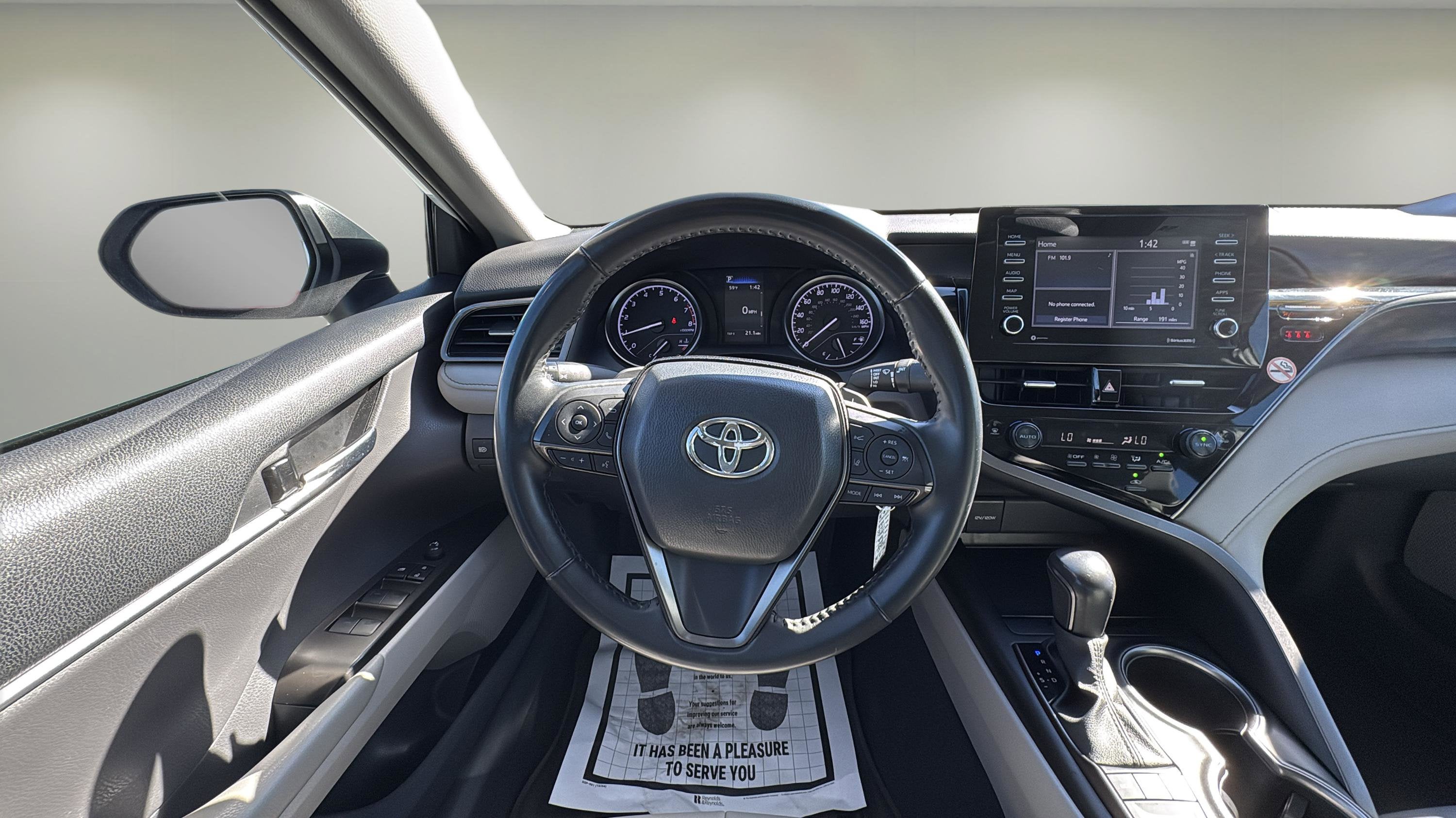 2023 Toyota Camry SE AUTO