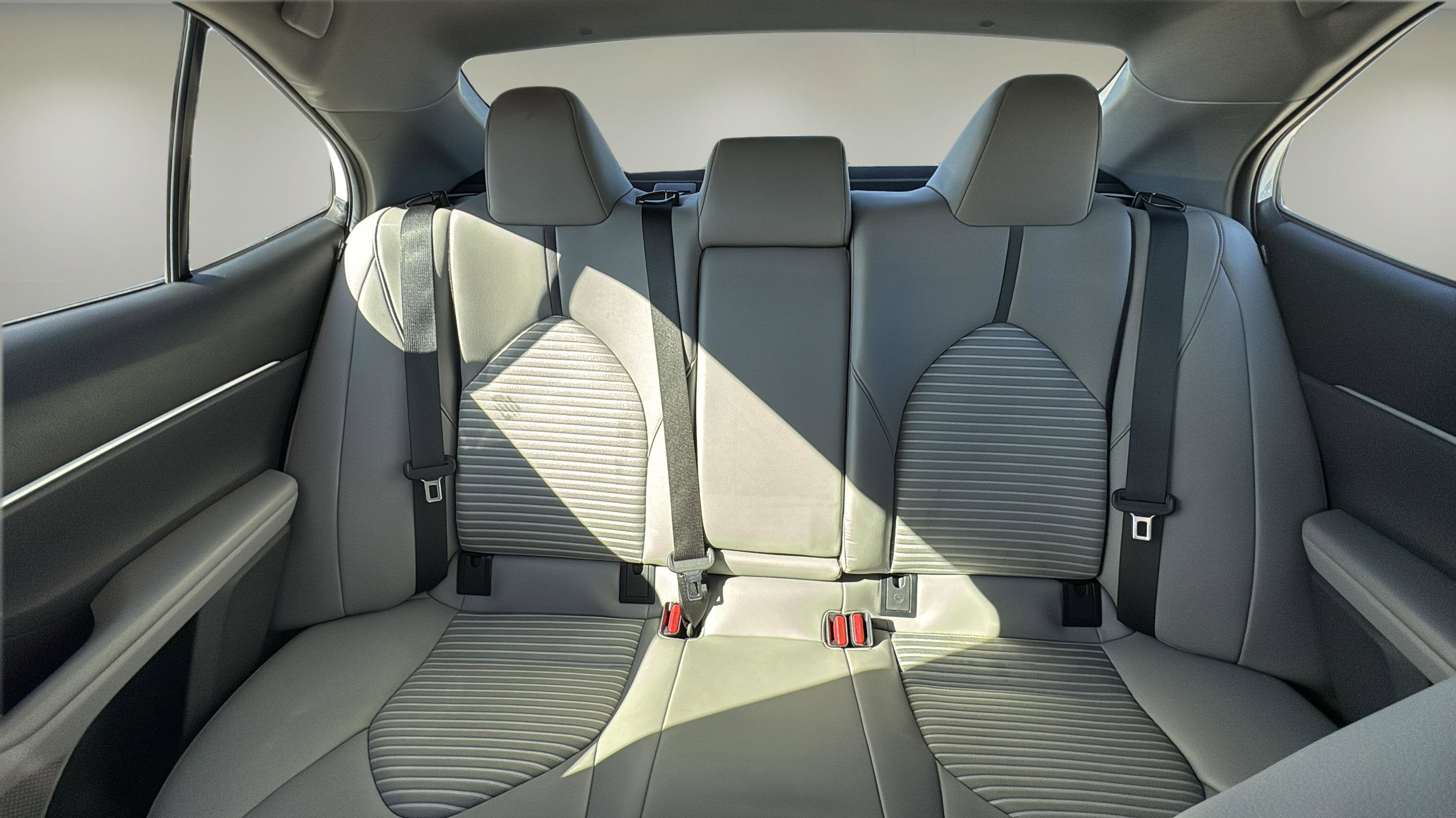 2023 Toyota Camry SE AUTO