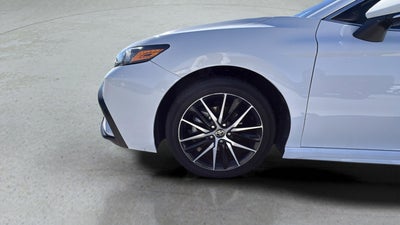 2023 Toyota Camry SE AUTO