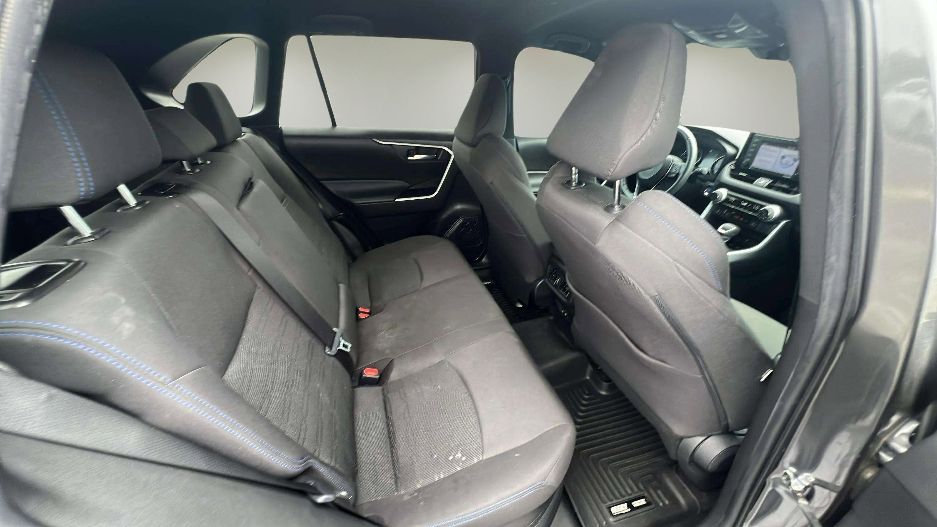 2022 Toyota RAV4 Hybrid SE