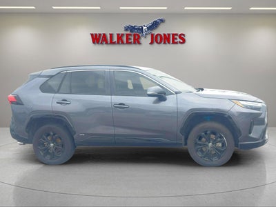 2022 Toyota RAV4 Hybrid SE