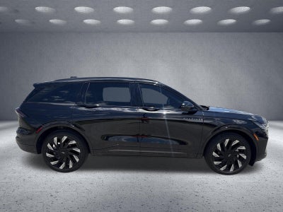 2024 Lincoln Nautilus Reserve