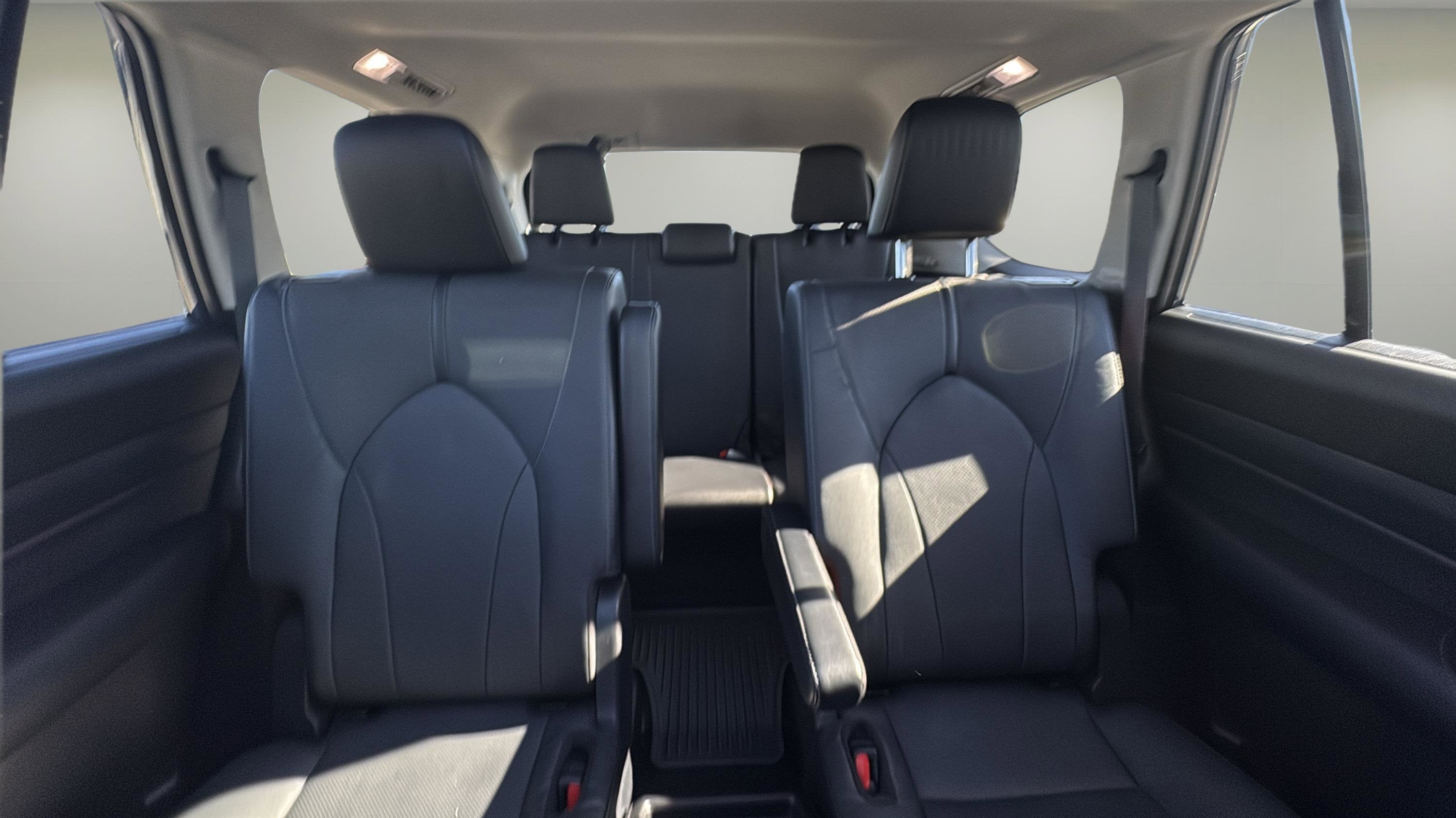 2025 Toyota Grand Highlander LE