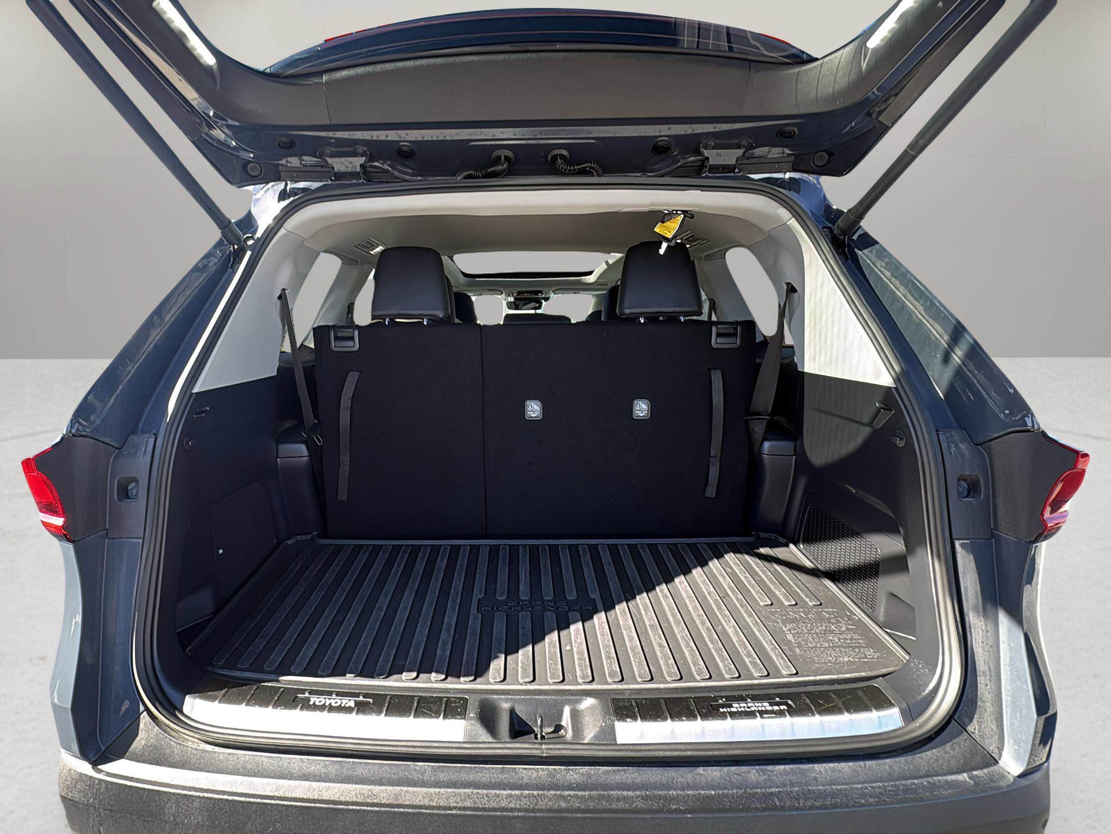2025 Toyota Grand Highlander LE