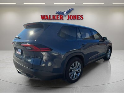 2025 Toyota Grand Highlander LE