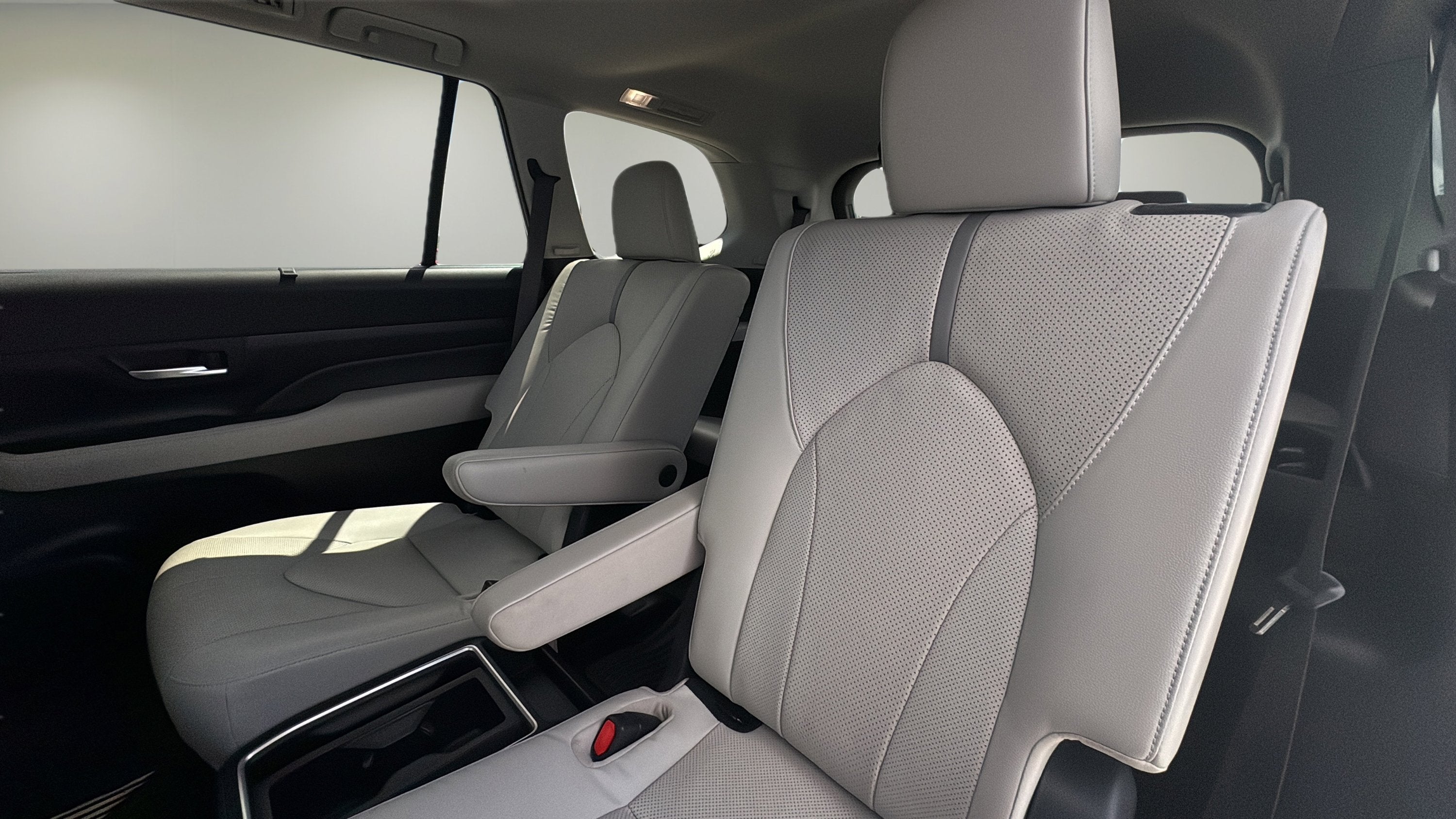 2024 Toyota Grand Highlander Base