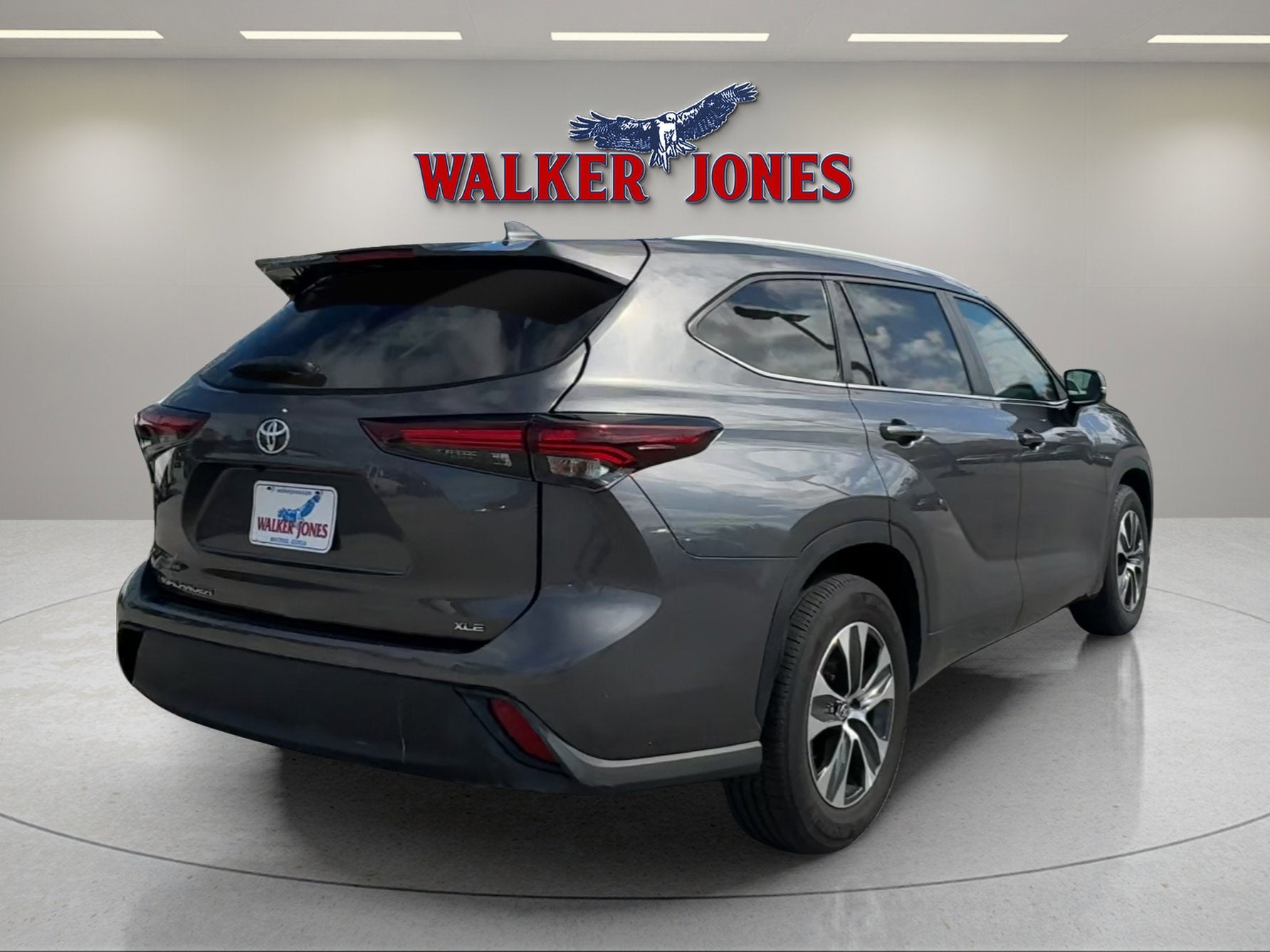 2024 Toyota Highlander XLE