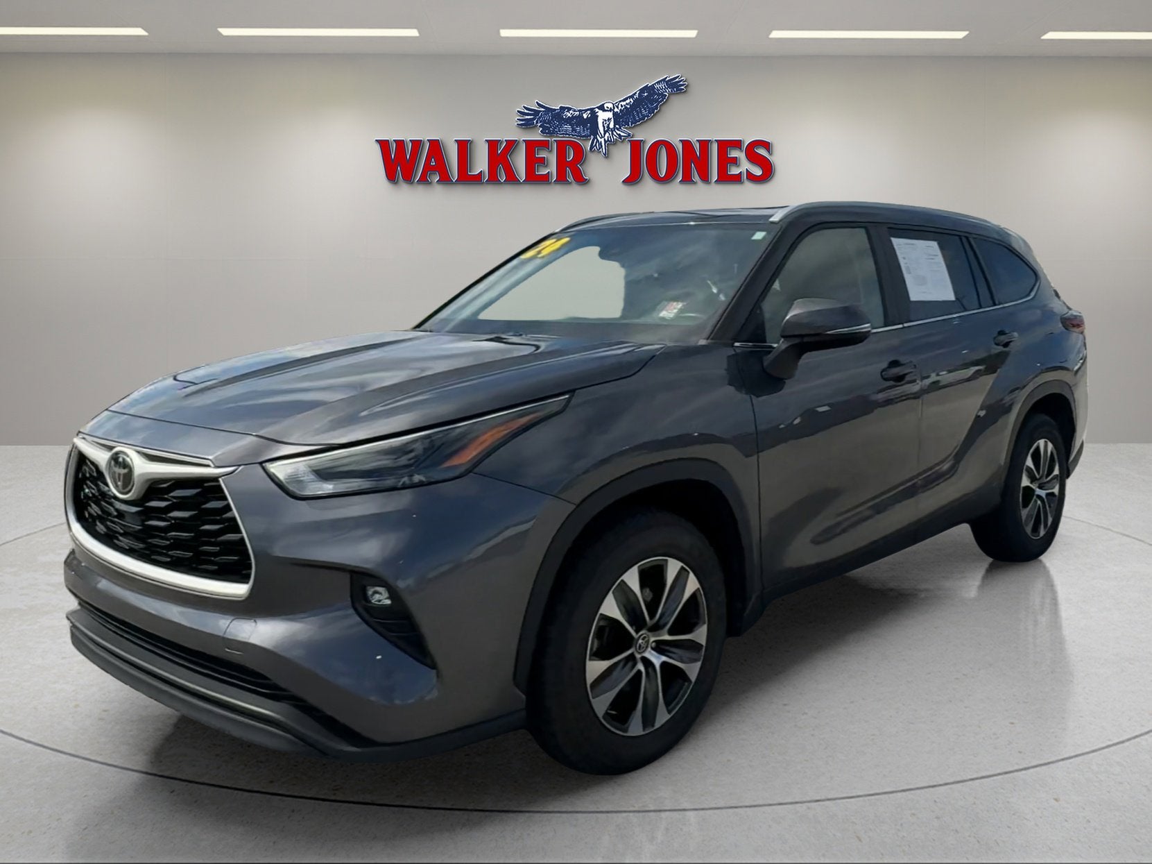 2024 Toyota Highlander XLE