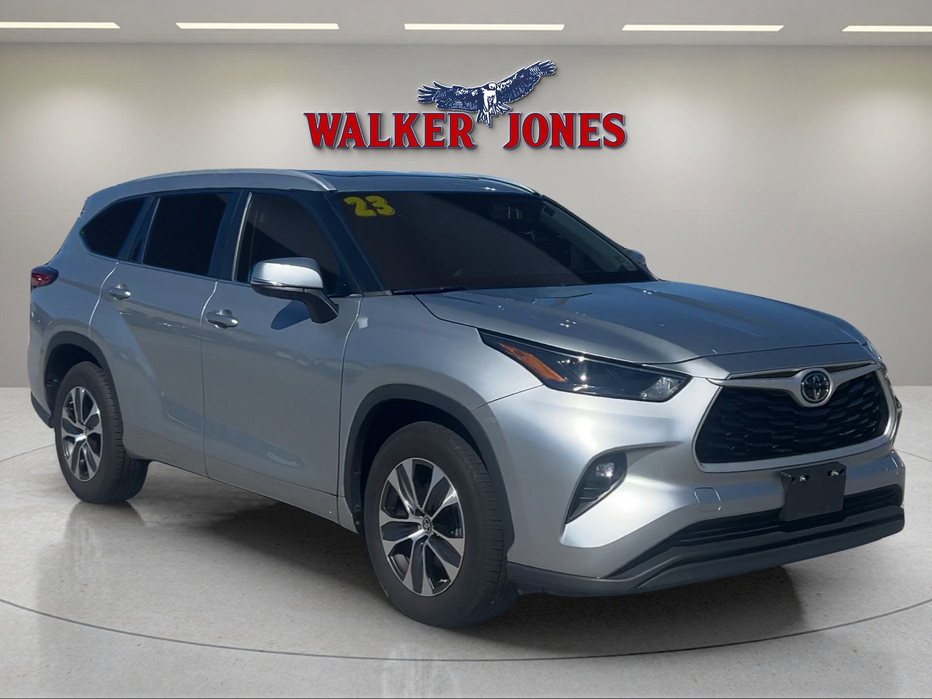 2023 Toyota Highlander L