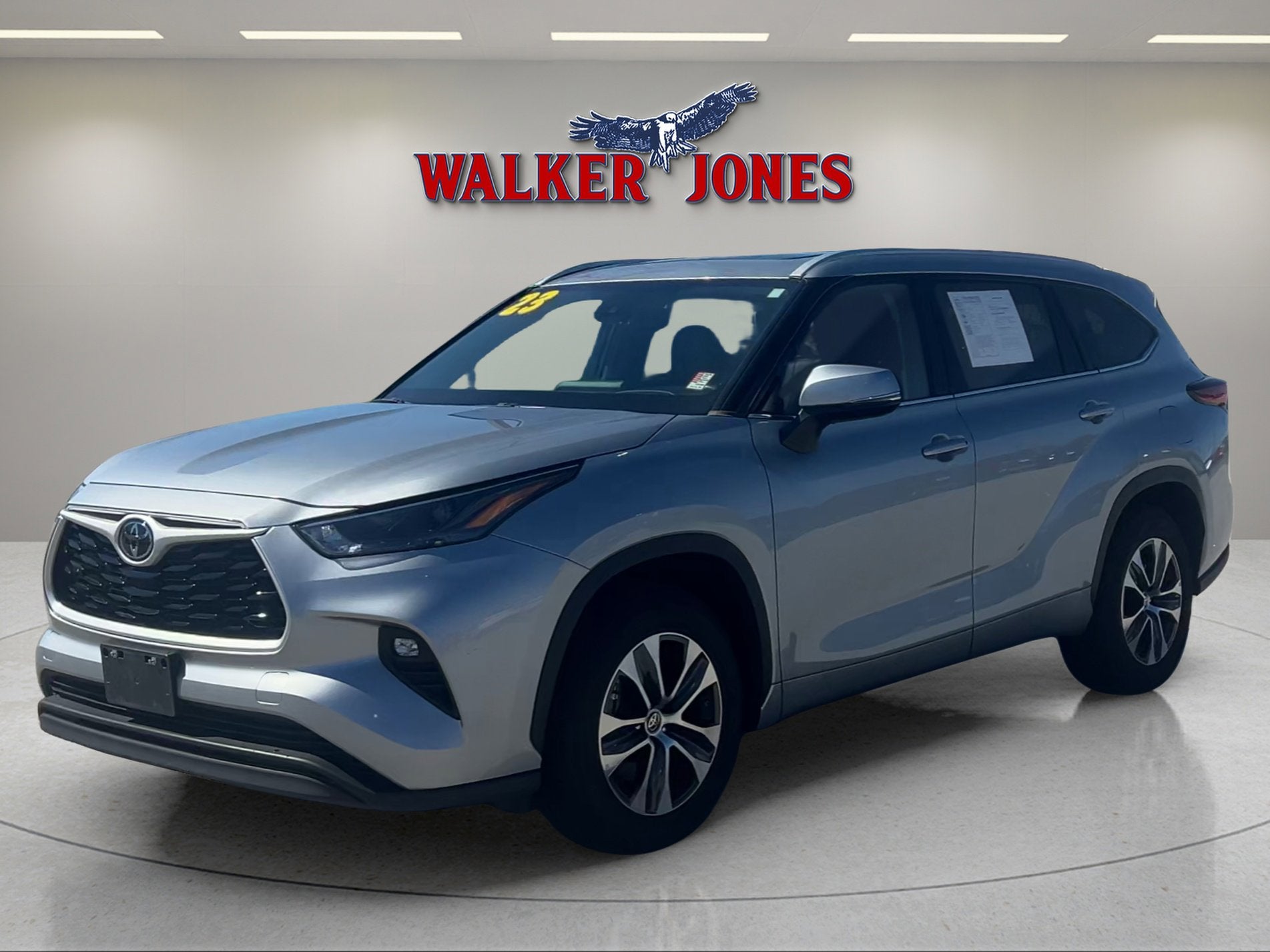 2023 Toyota Highlander L