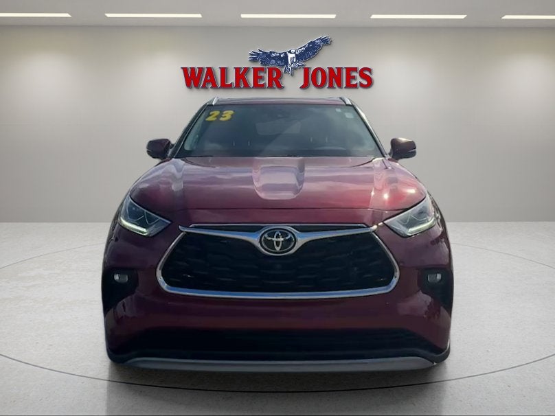 2023 Toyota Highlander Base