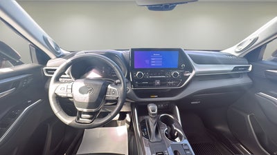 2023 Toyota Highlander Base