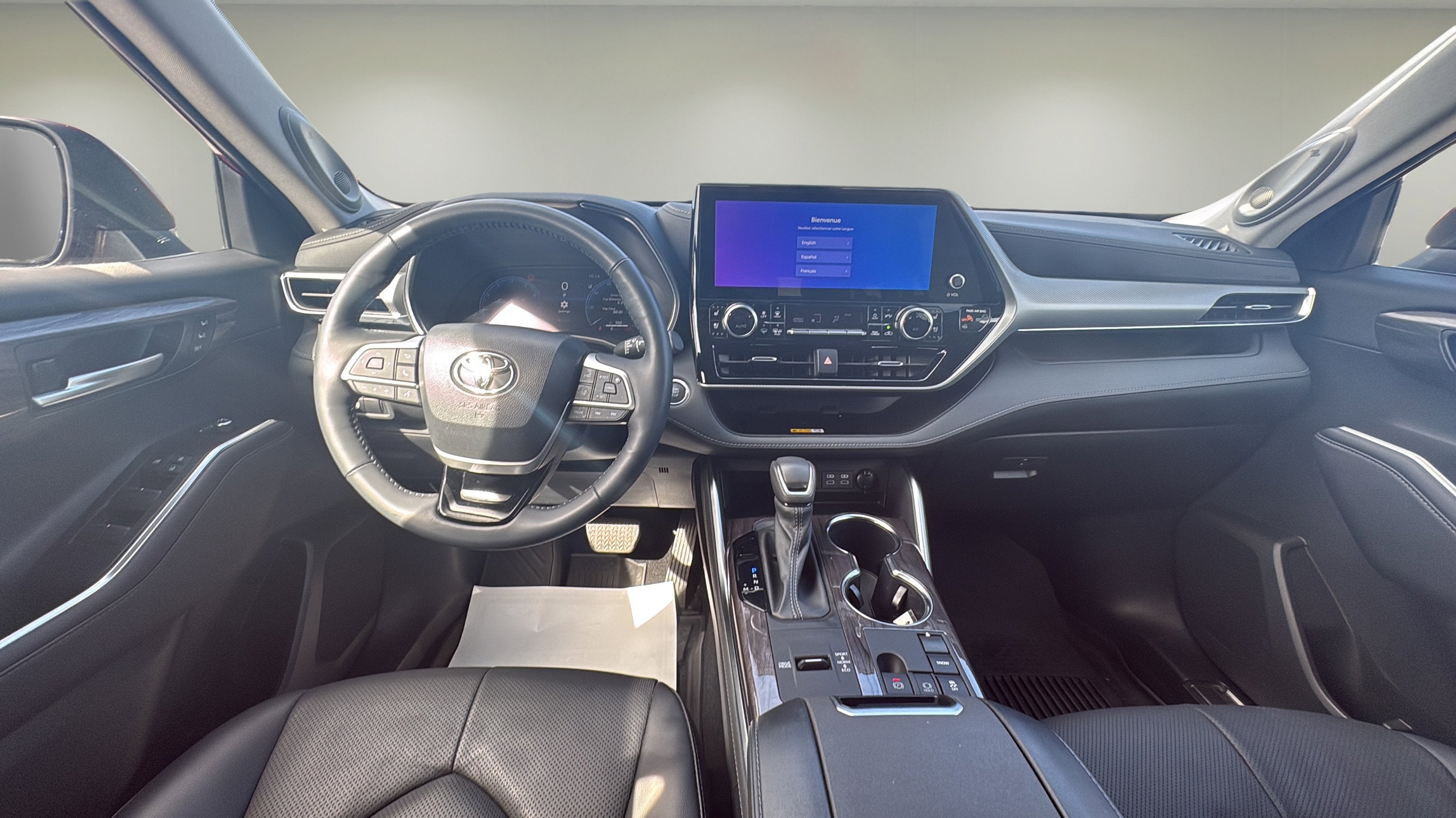 2023 Toyota Highlander Base