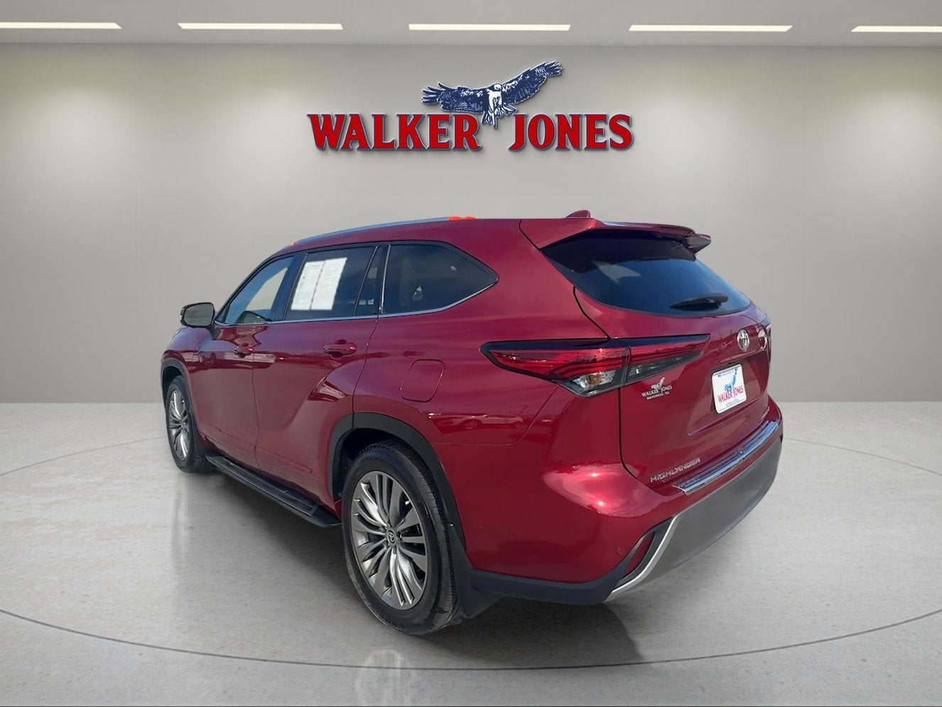 2023 Toyota Highlander Base