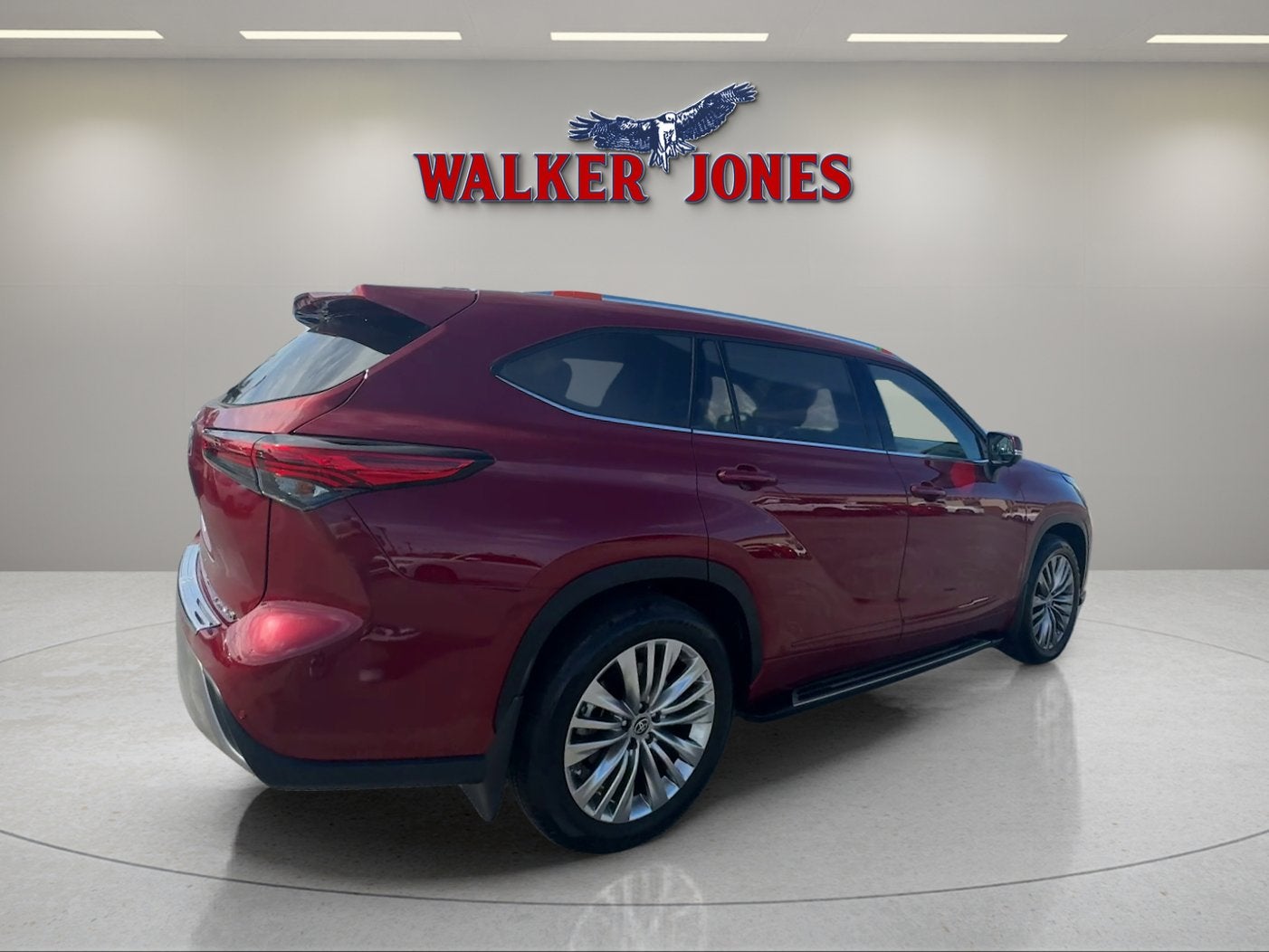 2023 Toyota Highlander Base