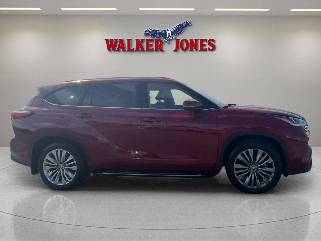 2023 Toyota Highlander Base
