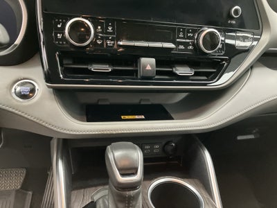 2023 Toyota Highlander Base