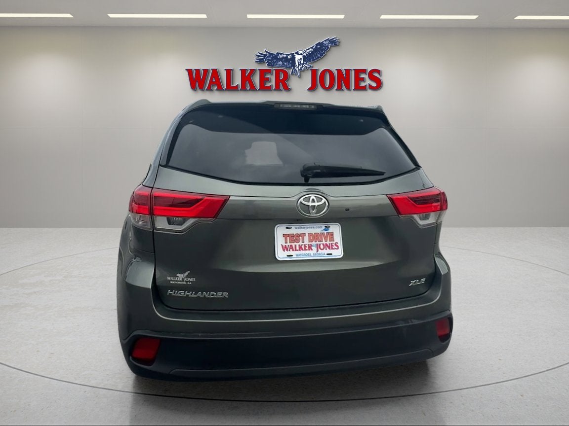 2018 Toyota Highlander XLE V6 FWD