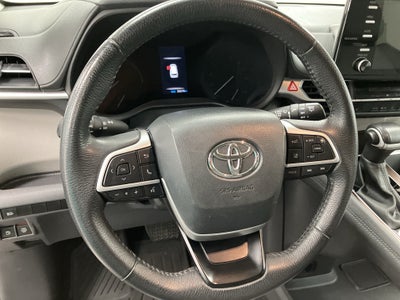 2024 Toyota Sienna XLE