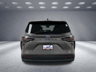 2024 Toyota Sienna XLE