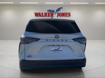 2023 Toyota Sienna XLE