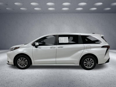 2024 Toyota Sienna XLE