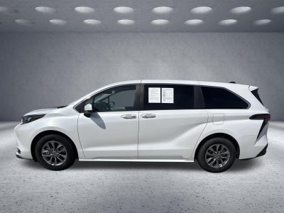 2024 Toyota Sienna XLE