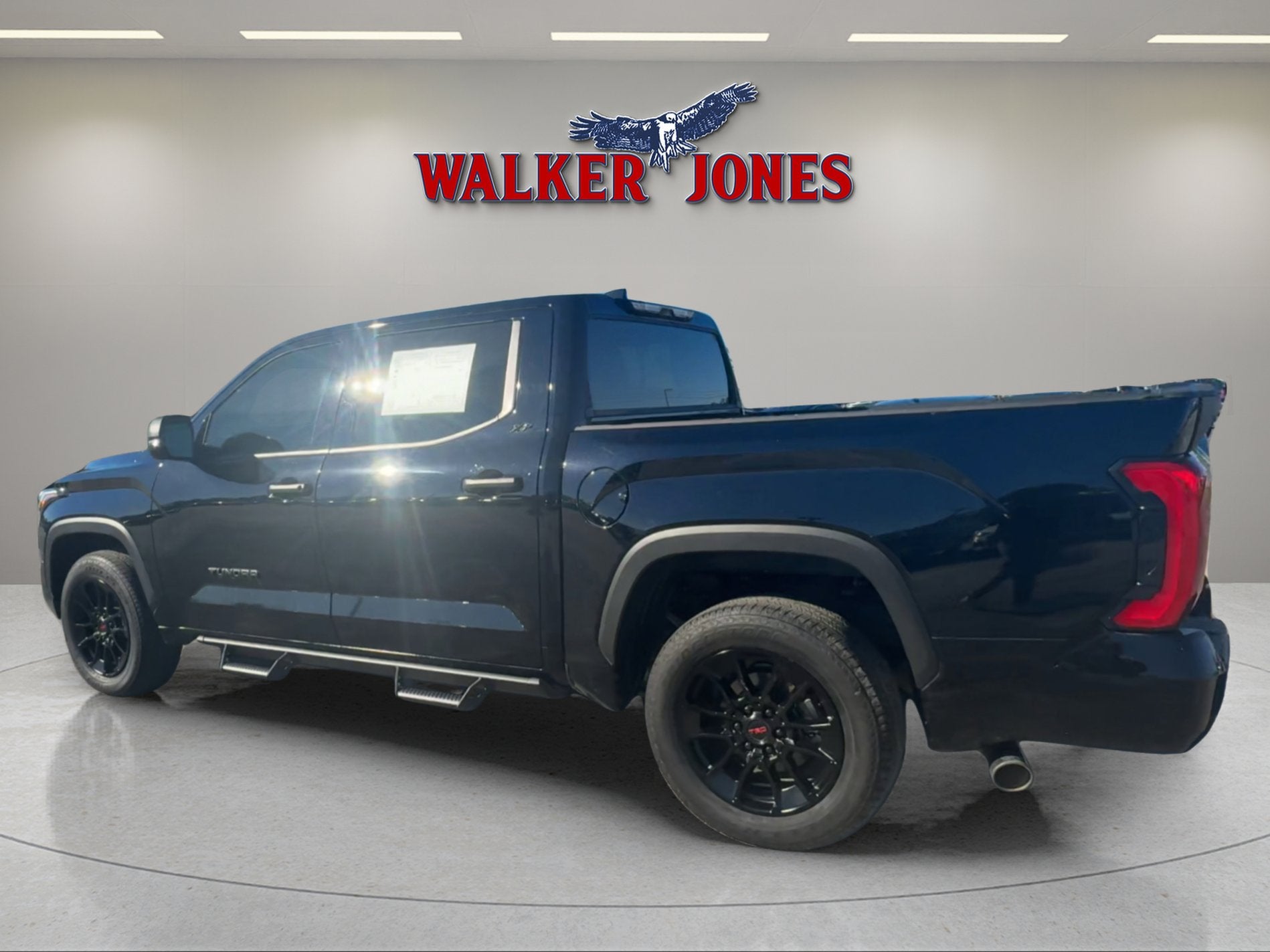 2023 Toyota Tundra 2WD SR5