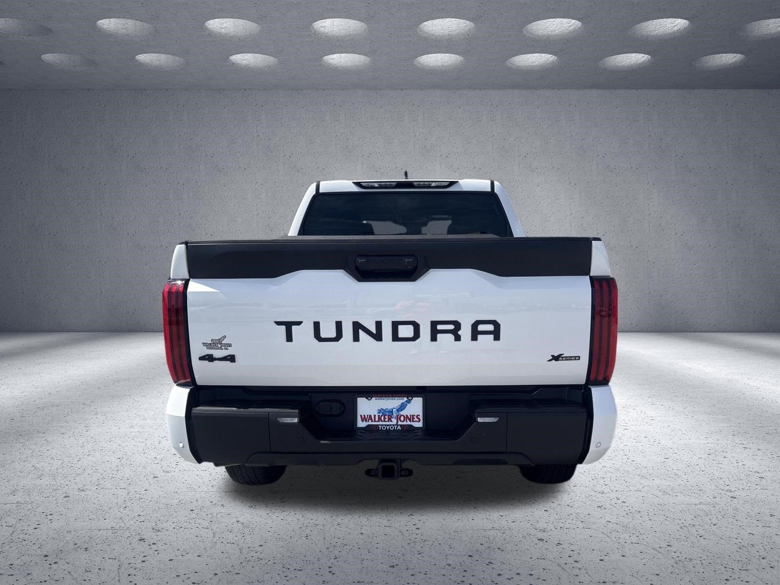 2024 Toyota Tundra 4WD SR5