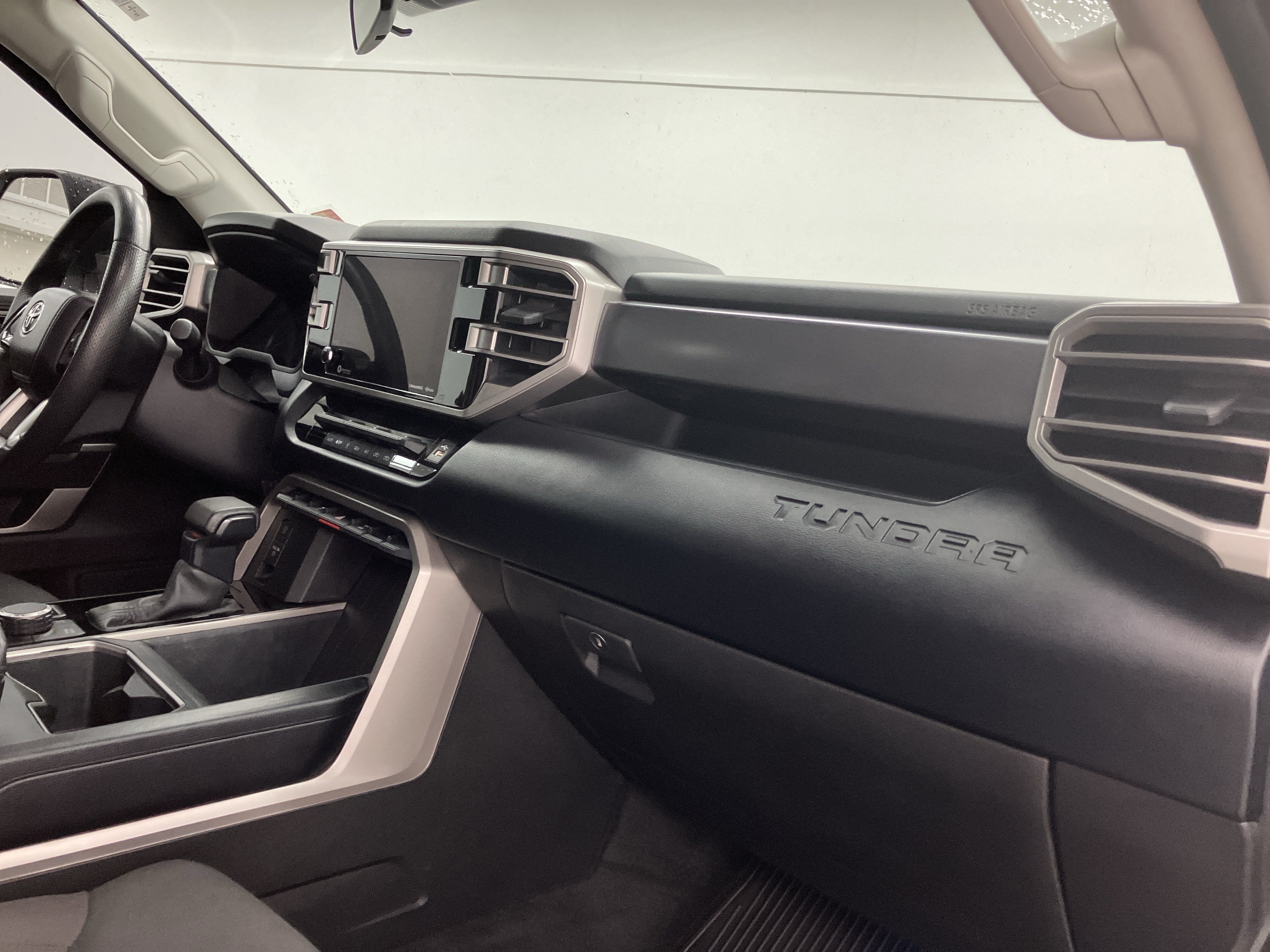 2024 Toyota Tundra 4WD SR5