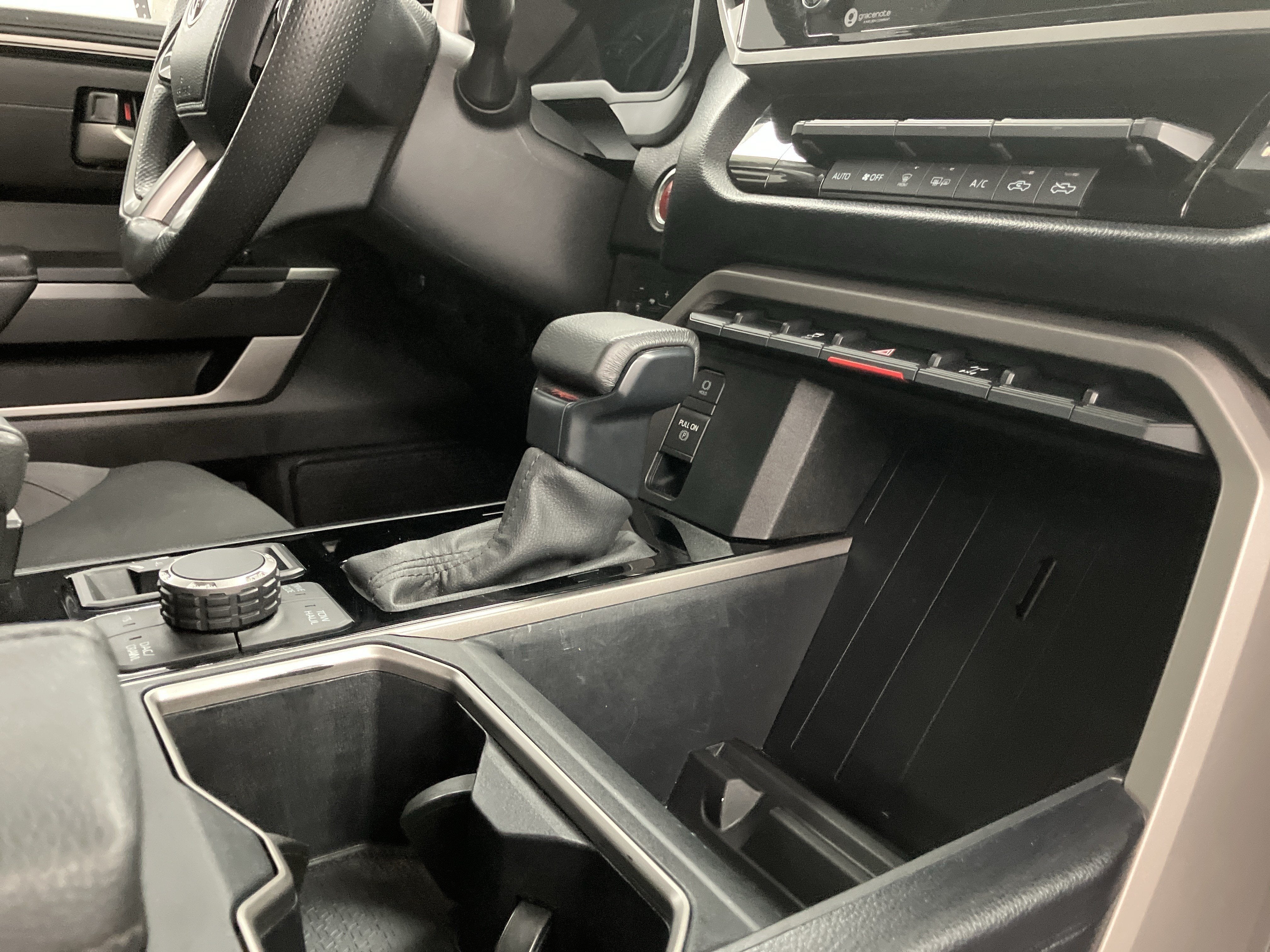 2024 Toyota Tundra 4WD SR5