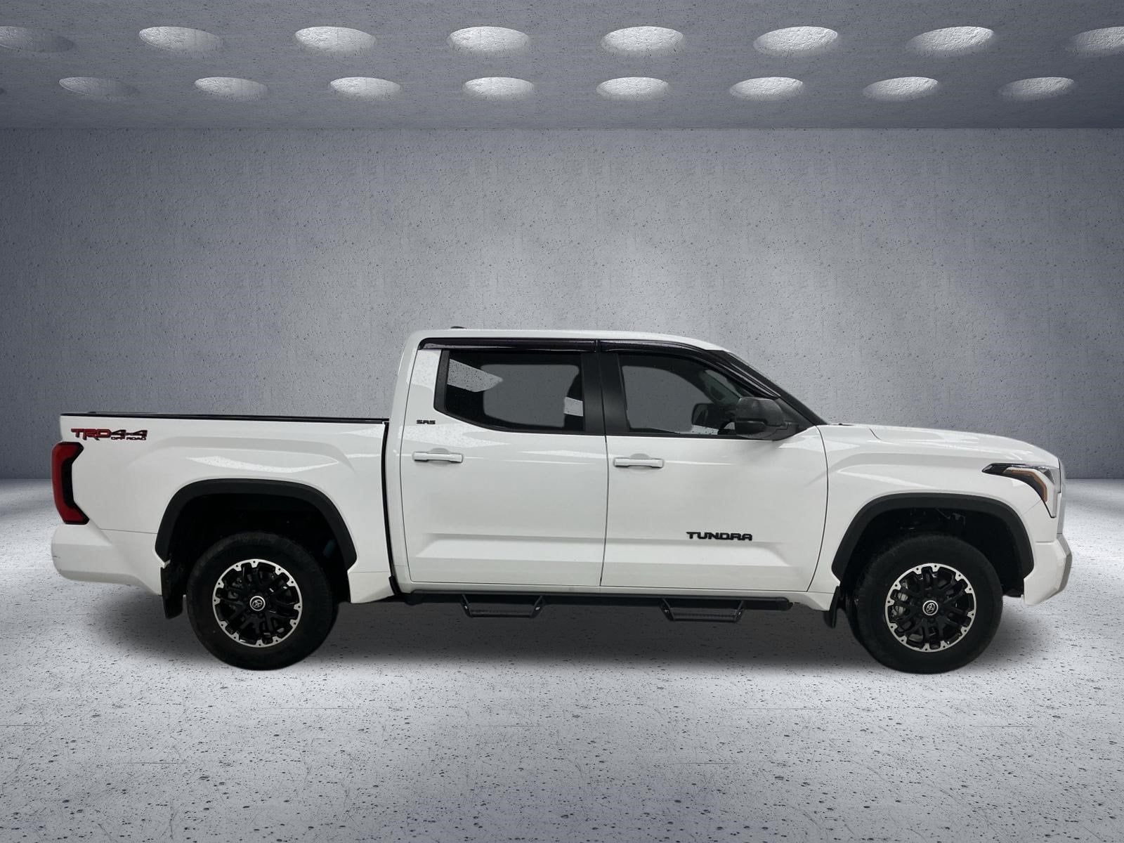 2024 Toyota Tundra 4WD SR5