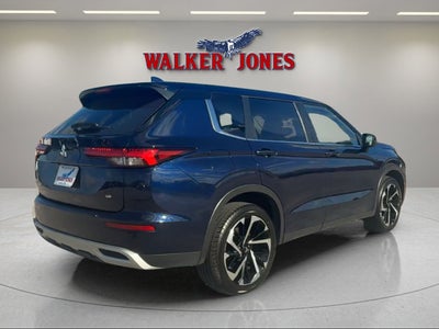 2024 Mitsubishi Outlander SE