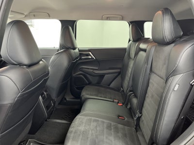 2024 Mitsubishi Outlander SE Black Edition w/Pano Roof