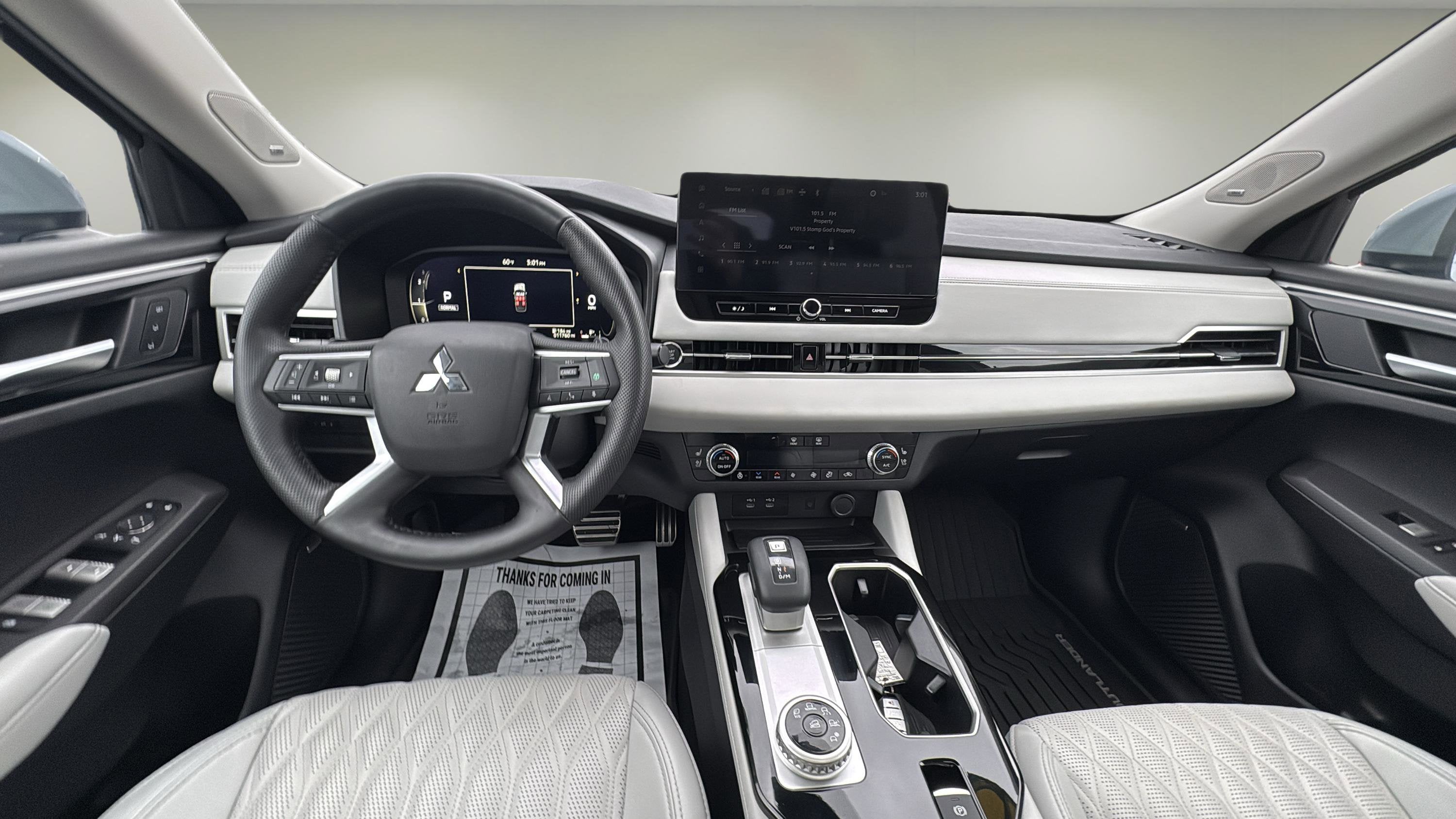 2025 Mitsubishi Outlander SEL