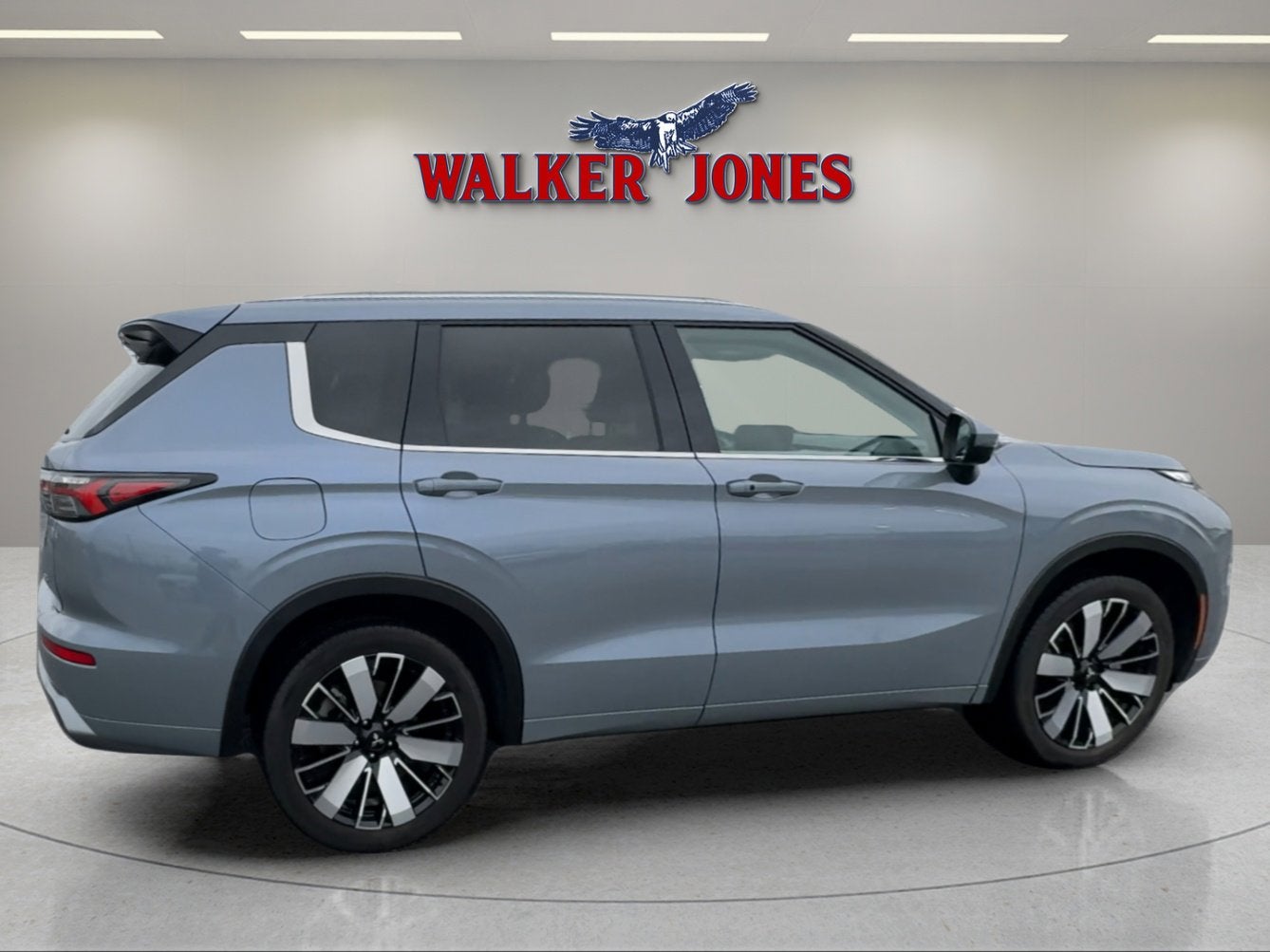 2025 Mitsubishi Outlander SEL