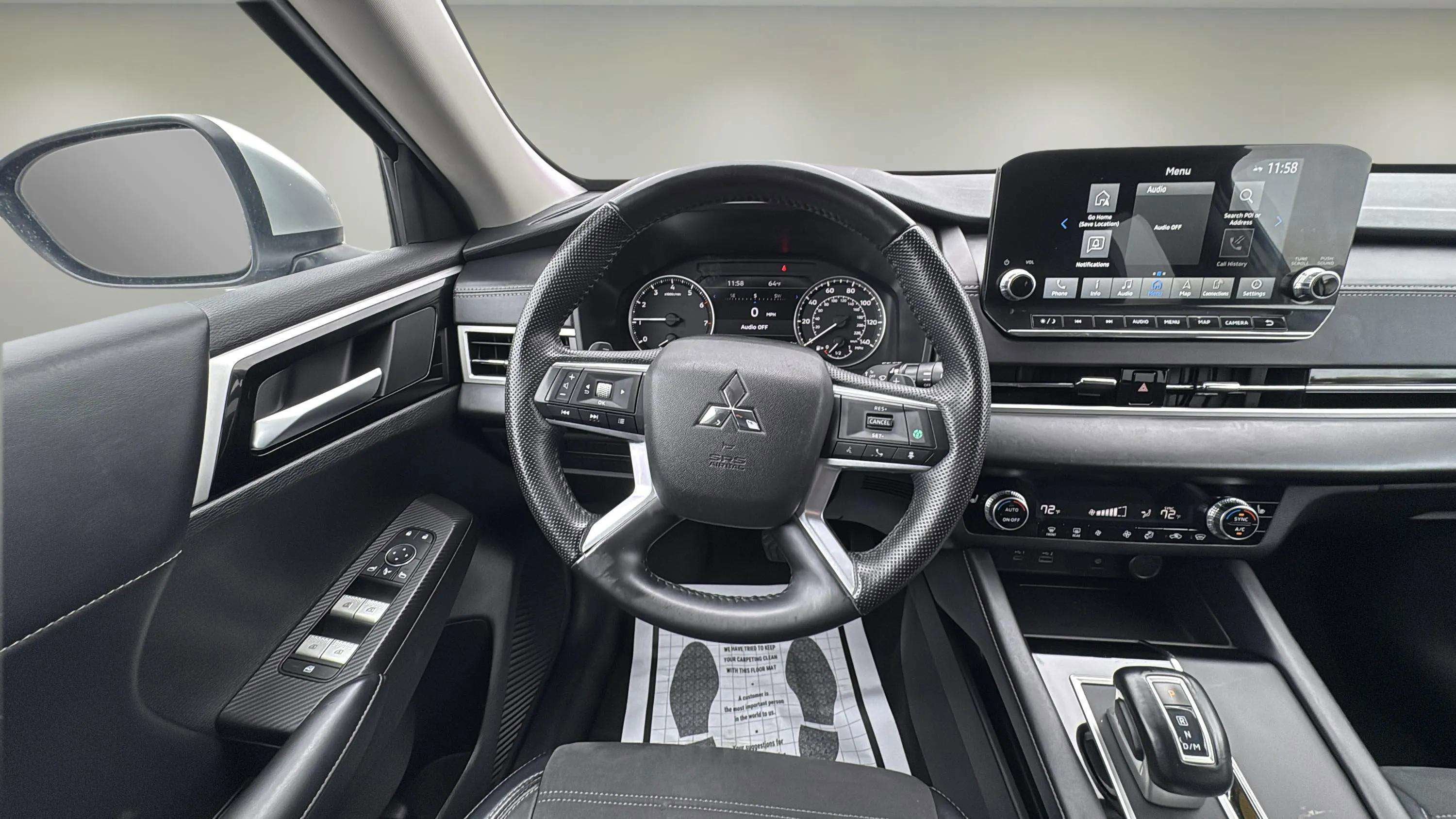 2024 Mitsubishi Outlander SE