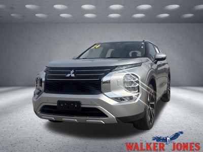 2024 Mitsubishi Outlander SE Black Edition w/Pano Roof
