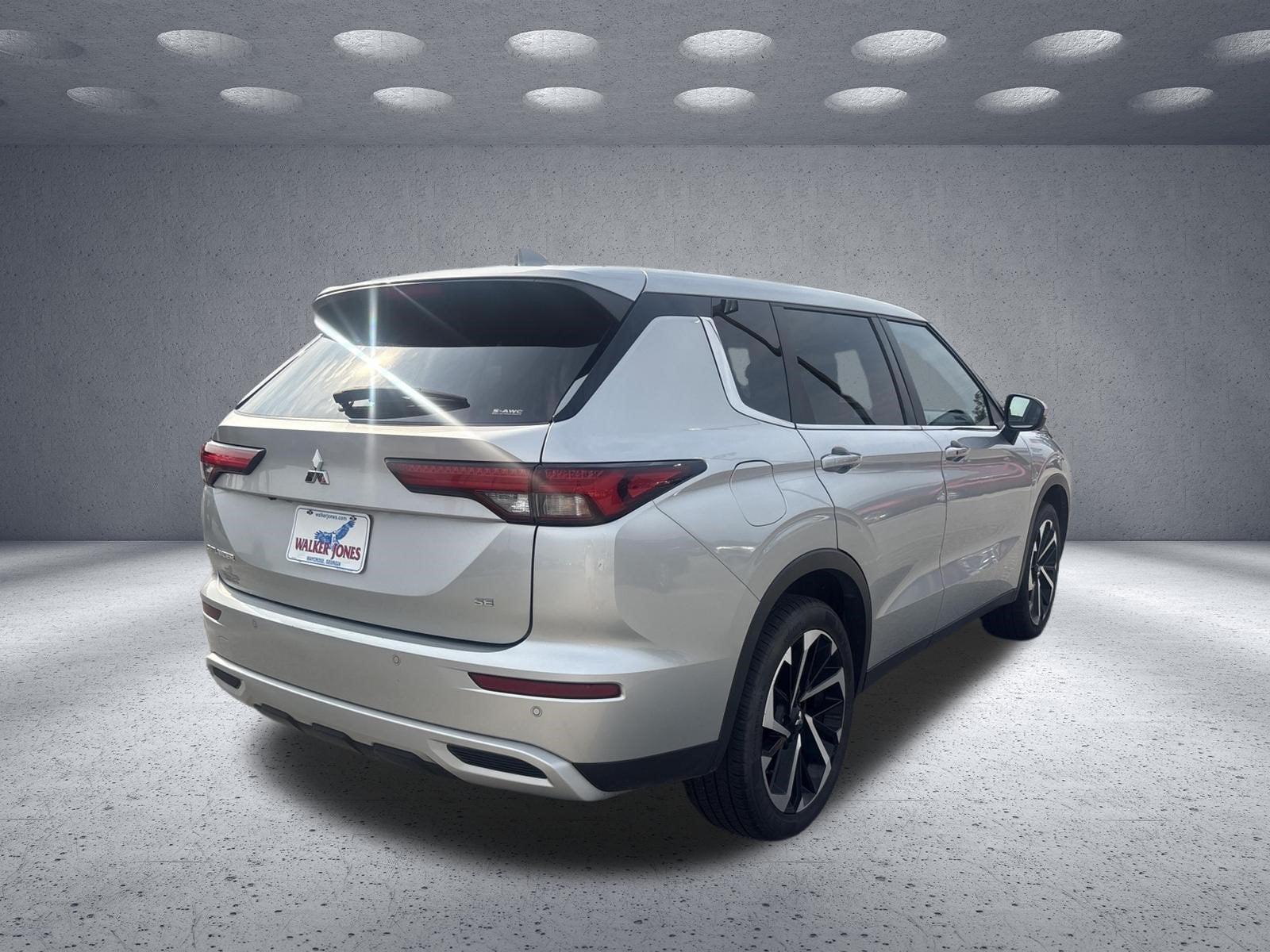 2024 Mitsubishi Outlander SE Black Edition w/Pano Roof