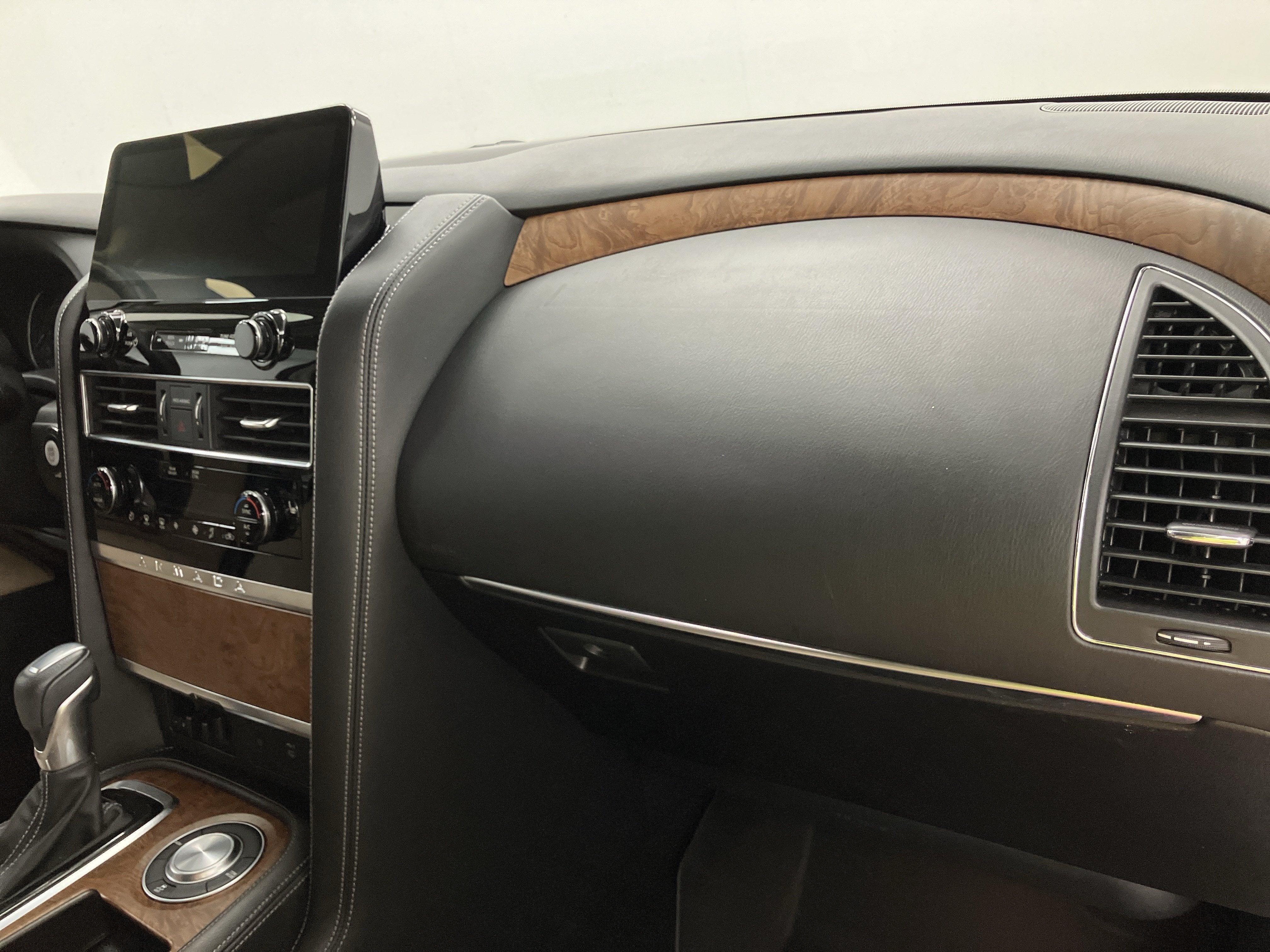 2022 Nissan Armada SL