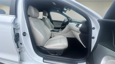 2024 Genesis G70 2.5T