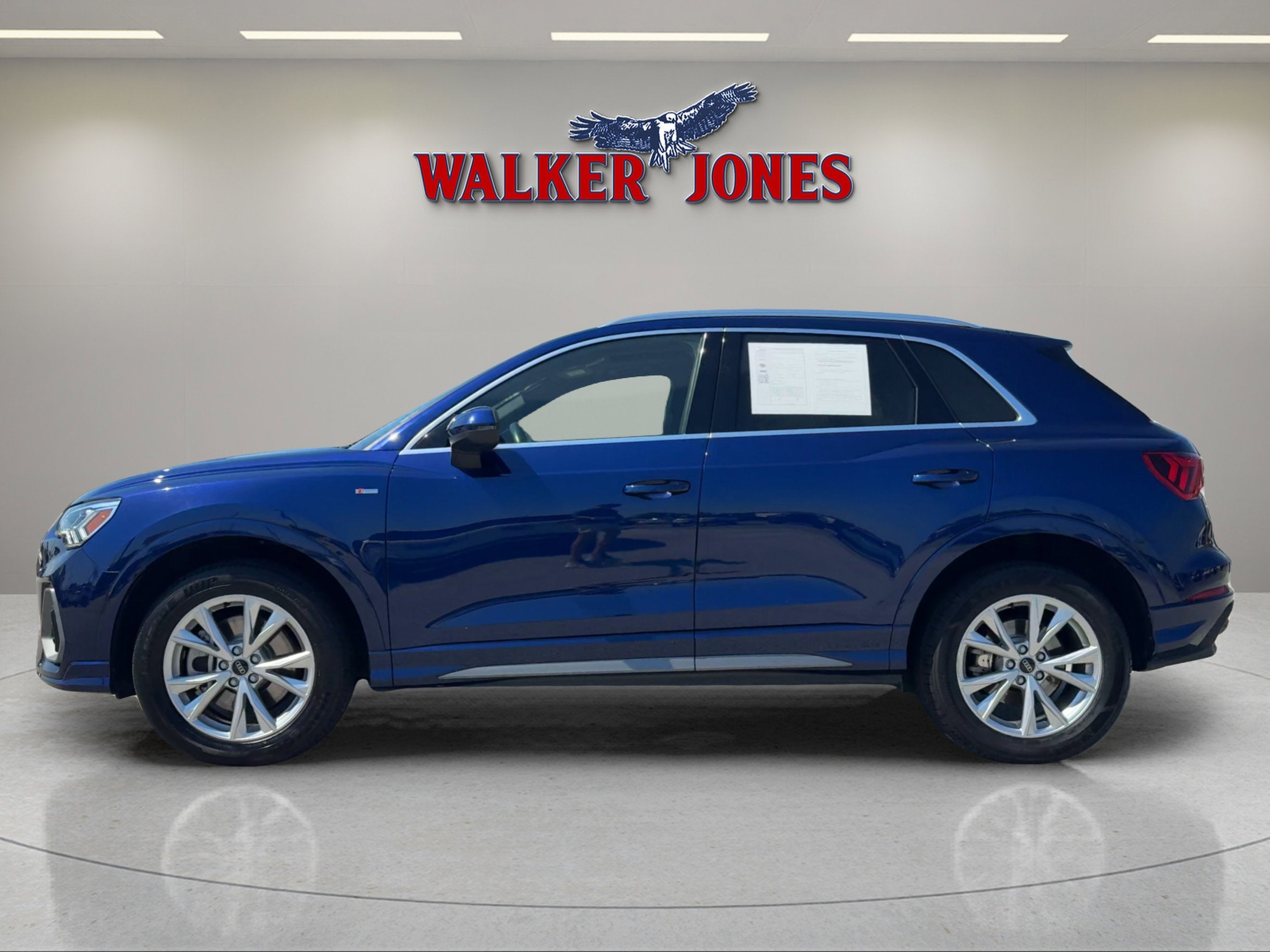 2023 Audi Q3 S line Premium