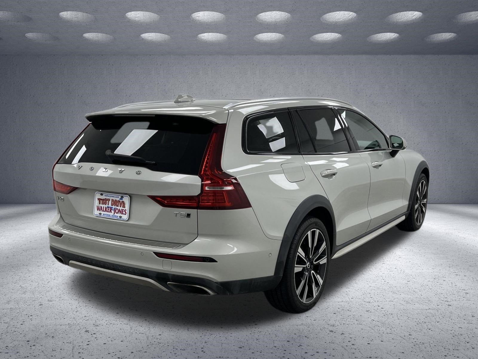 2020 Volvo V60 Cross Country T5 AWD