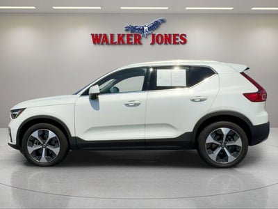 2024 Volvo XC40 B5 AWD CORE BRIGHT THEME
